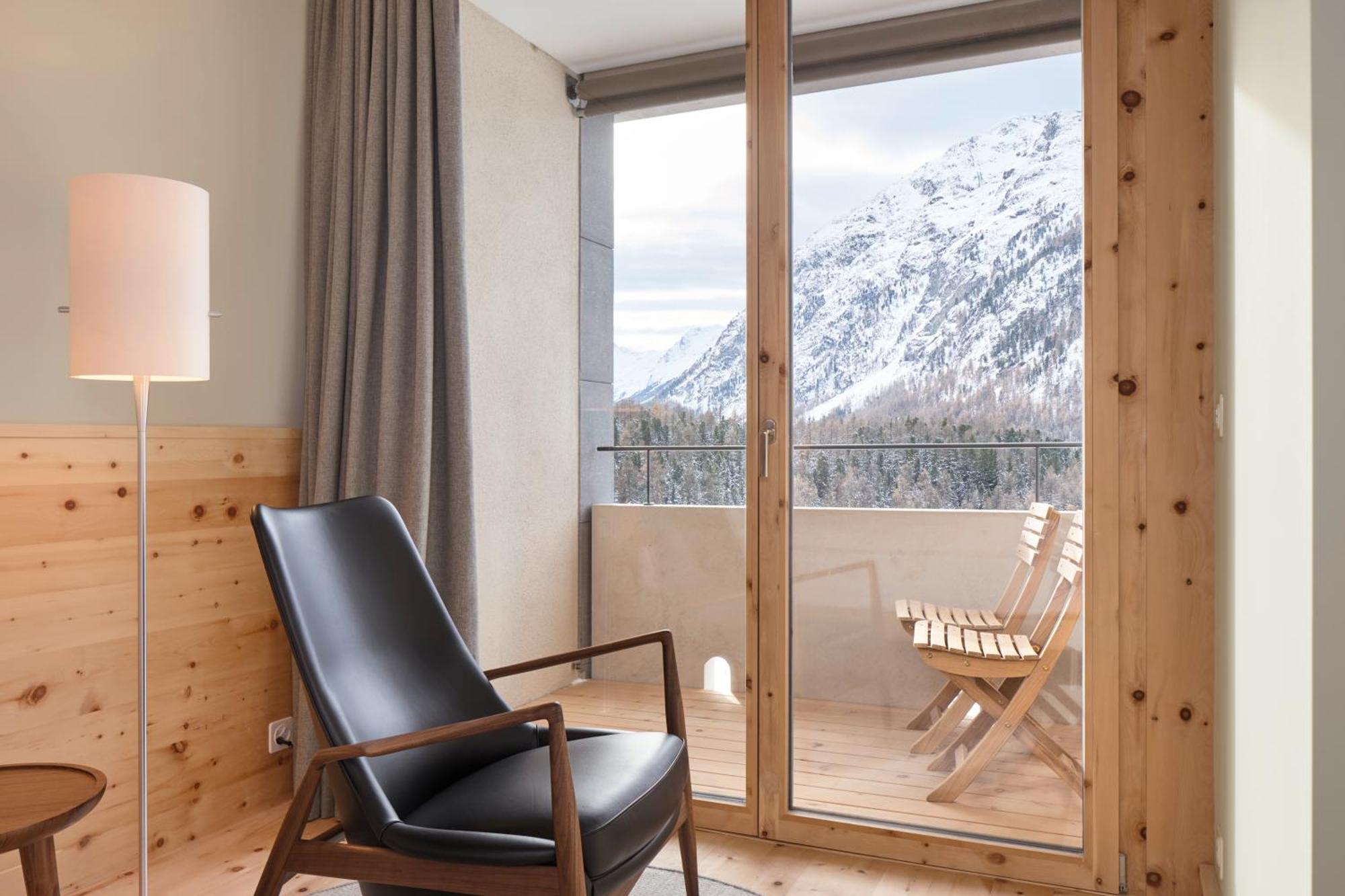 Hotel Maistra 160 Понтрезина Екстериор снимка