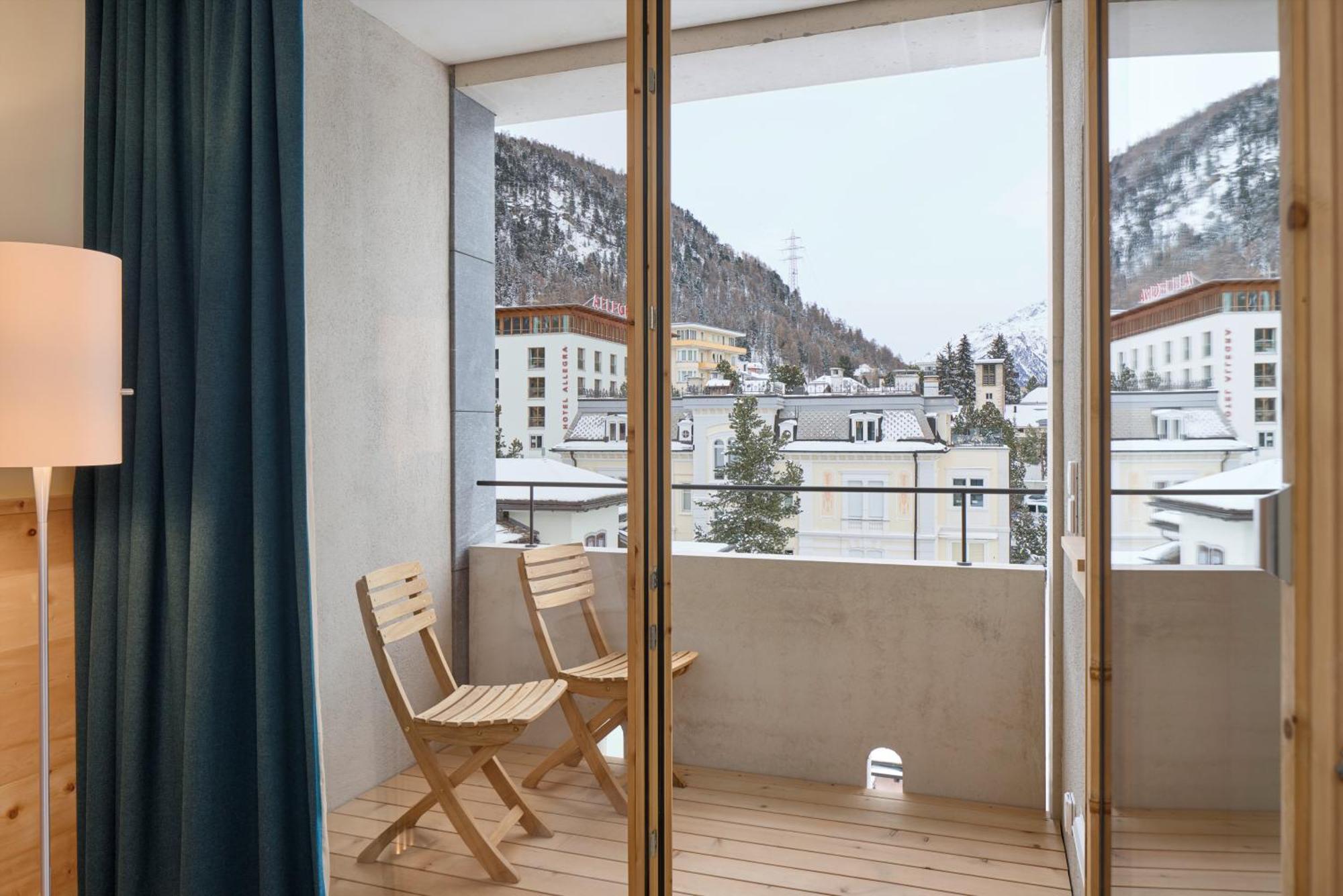 Hotel Maistra 160 Понтрезина Екстериор снимка